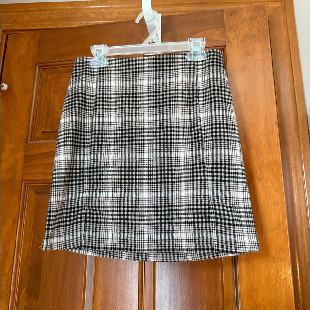 Black and White Plaid Pencil Skirt